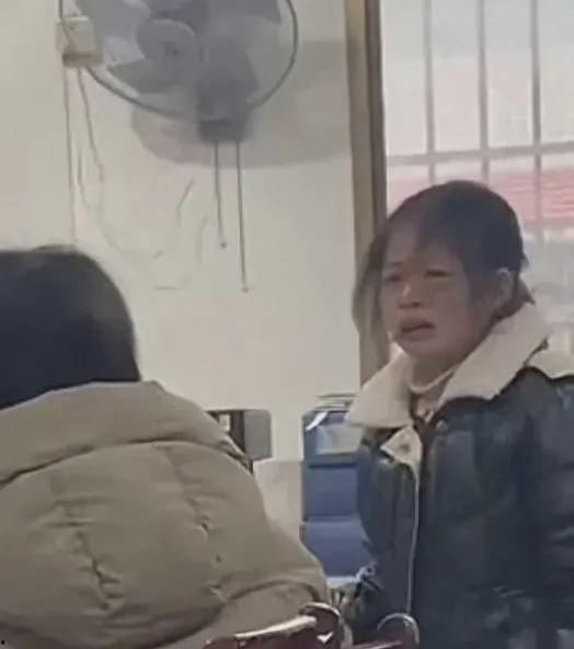 白衣教练吃瓜全程,揭秘体育圈幕后风云