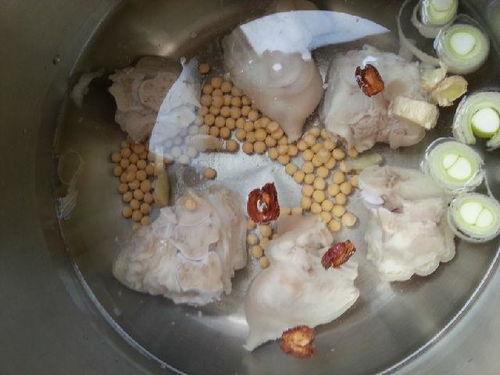 小水水吃瓜,揭秘娱乐圈那些不为人知的幕后故事